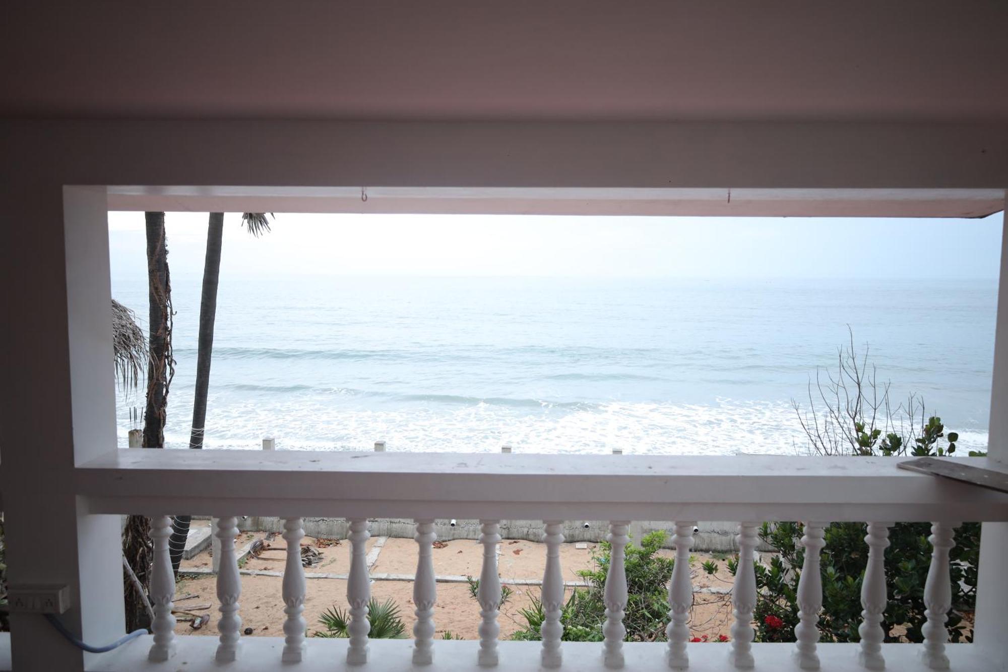 Le Serene Independent Beach Villa Kottakuppam Esterno foto